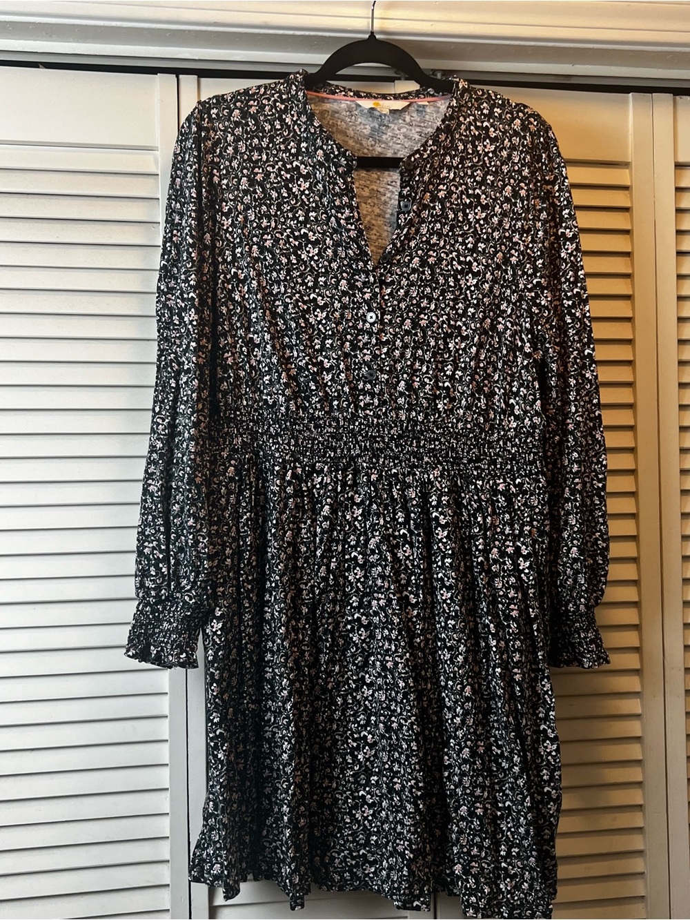 Boden Black Floral Long-Sleeve Smocked-Waist Dress